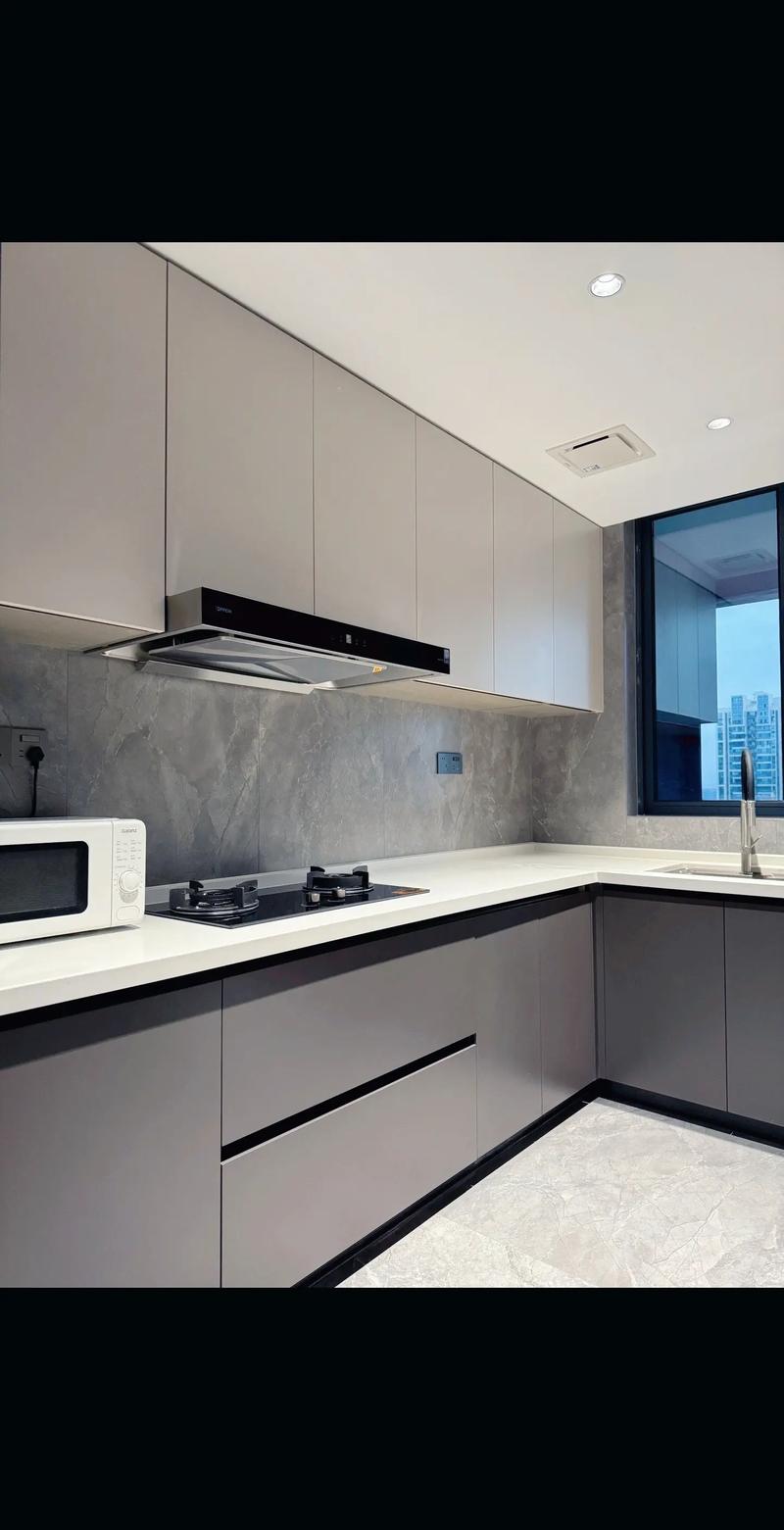 定做一台普通的橱柜多少钱 定做一台普通的橱柜多少钱